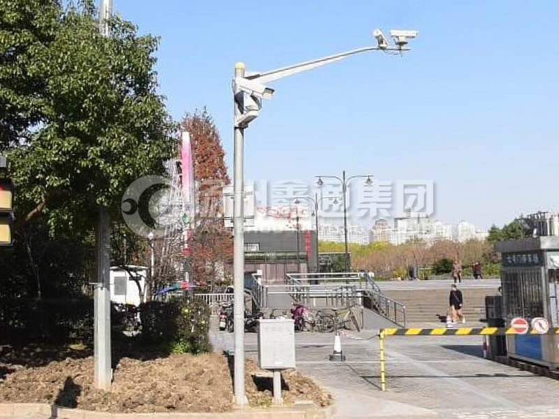 DJG-024，電子警察桿，治安監(jiān)控桿